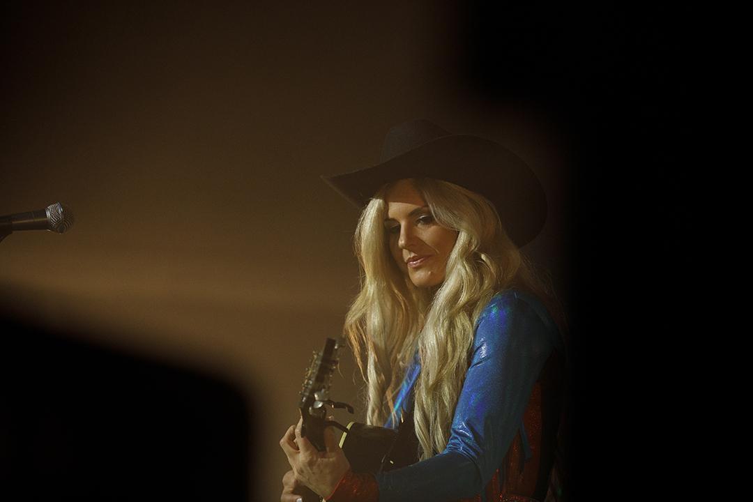 Concert de Kinsey Rose lors du Festival international de Country Music de Santa Susanna 2025