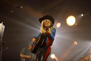 Concert Kinsey Rose Country